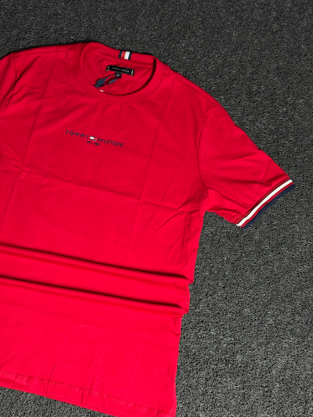 Camisa Tommy Hilfiger Masculina Vermelha — Estilo Casual