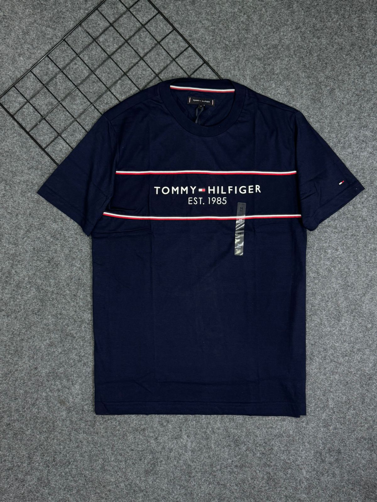Camisa Tommy Hilfiger Masculina Cinza — Estilo Casual
