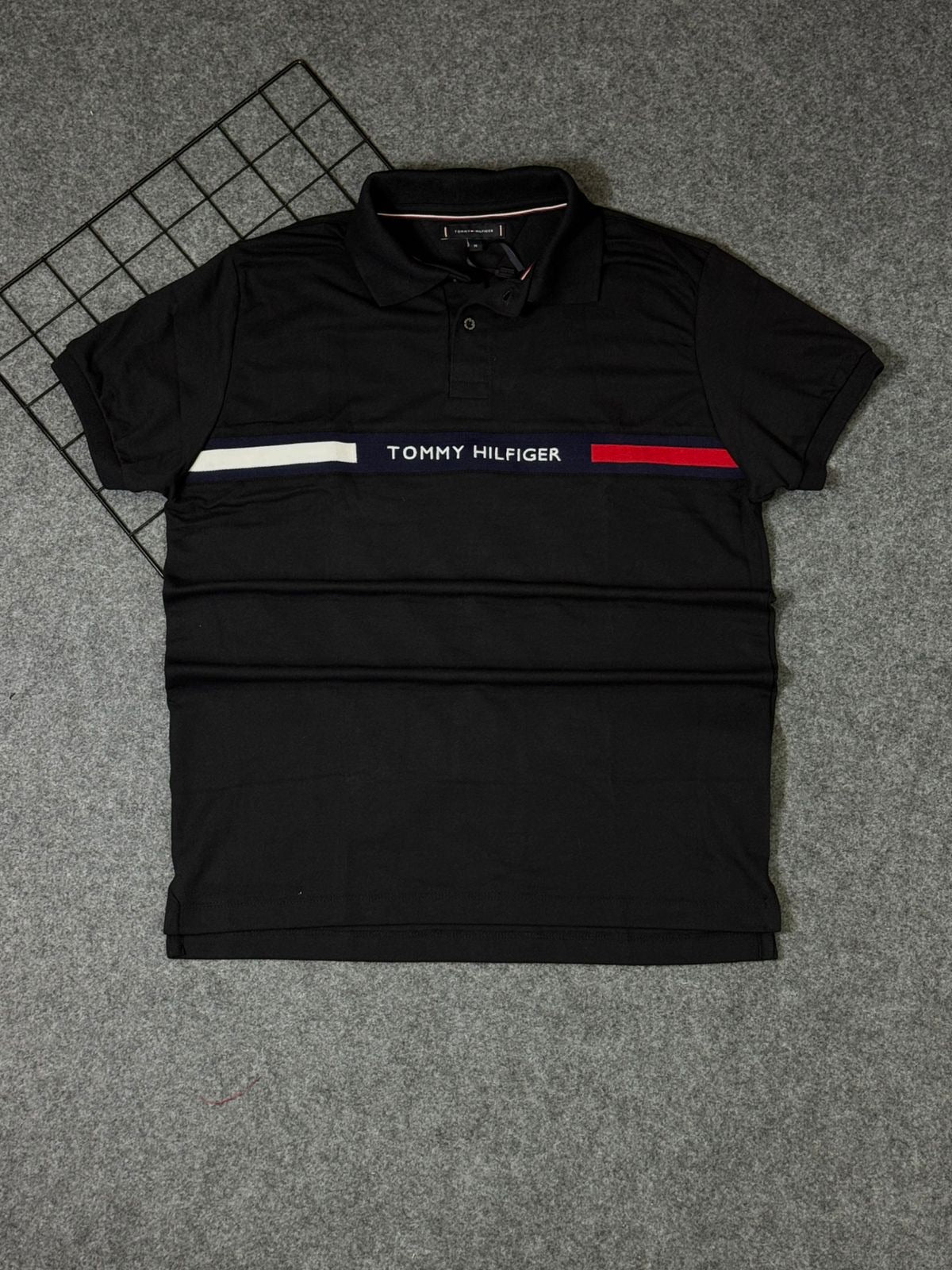 Polo de Faixa Tommy Hilfiger Masculina Branca — Gola Polo Clássica
