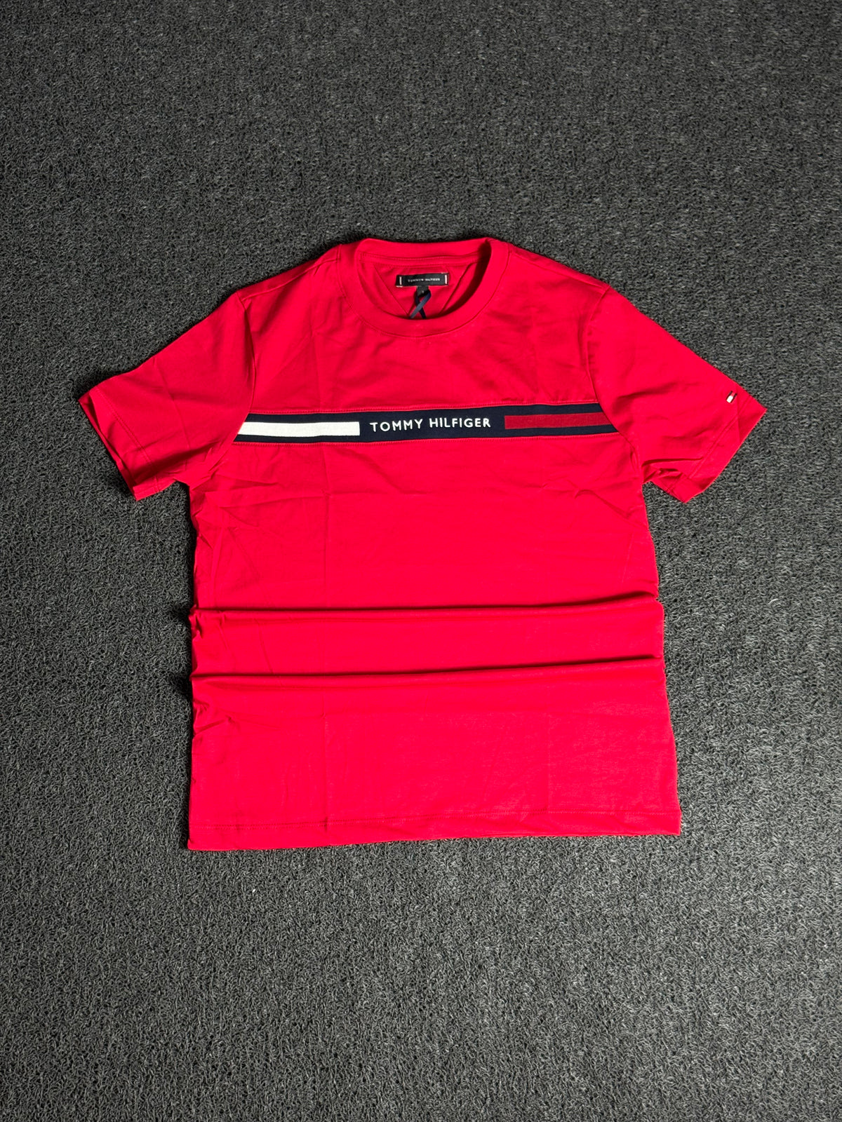 Camisa Tommy Hilfiger Masculina Vermelha — Estilo Casual